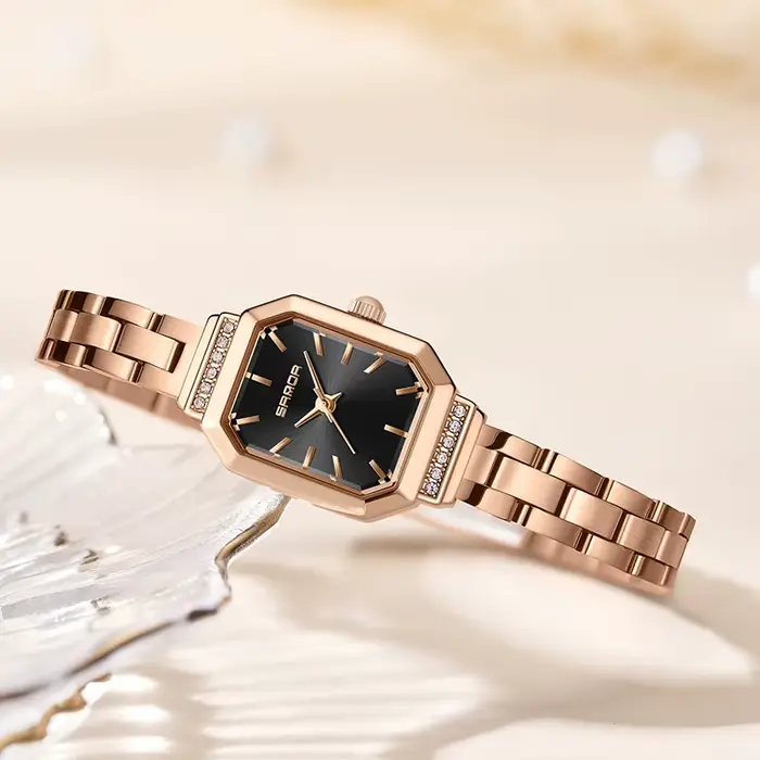 Nouvelle montre pour femme à la mode avec Bracelet en or Vintage et luxe