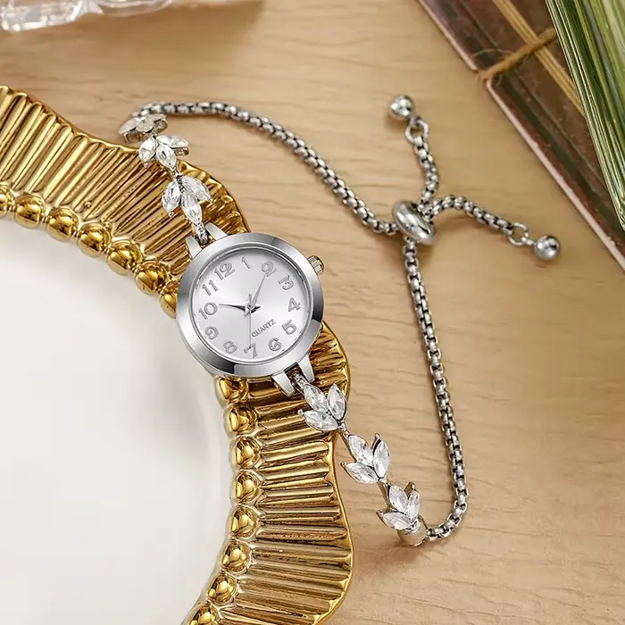 Femmes élégantes montres de luxe strass Bracelet