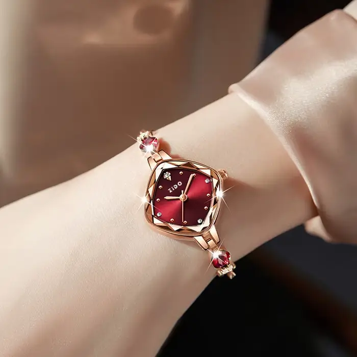 Montre pour femme de marque rouge