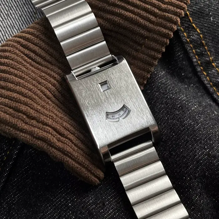Montre carrée à quartz avec mouvement japonais