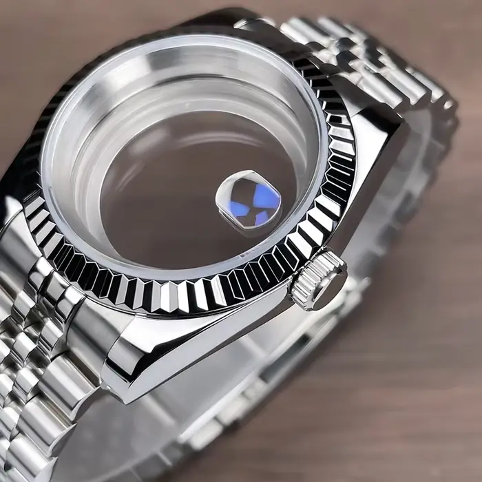 Boîtier de montre NH35 à lunette cannelée 36mm/39mm