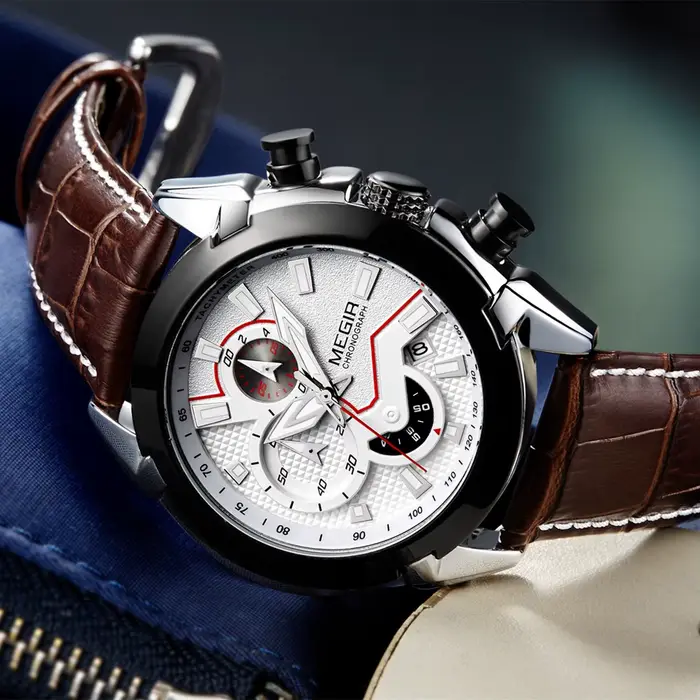 Montre à quartz analogique chronographe pour homme Megir avec date