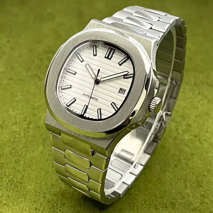 Montre mécanique automatique pour homme Miyota 8215 avec cadran blanc et date