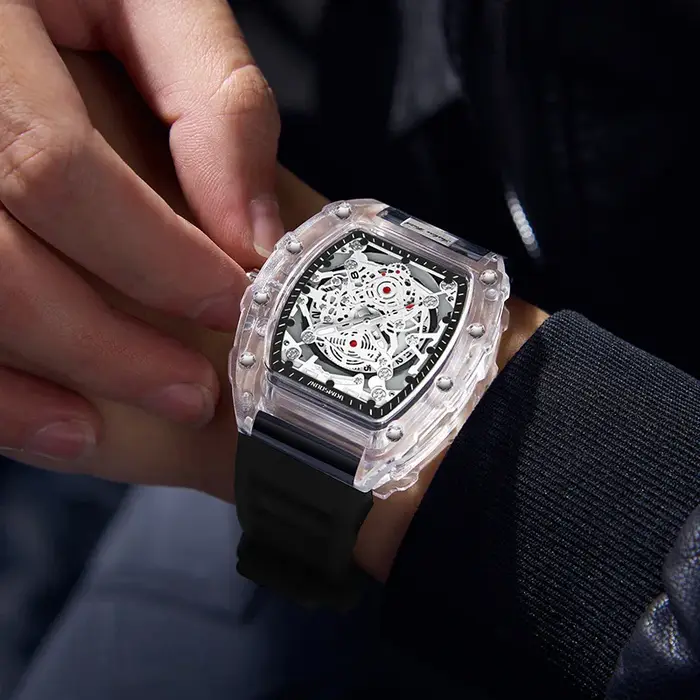 UTHAI BK134 montre à la mode pour hommes en forme de baril montre à quartz étanche transparente horl