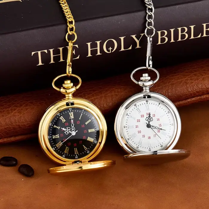 Montre de poche classique vintage à quartz avec chaîne