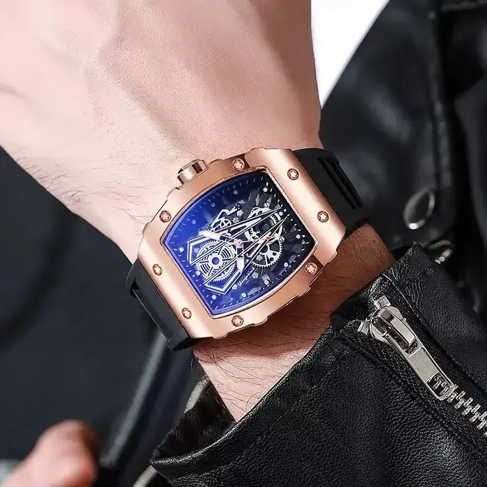 Montre à quartz Richard 2026 ajourée en forme de tonneau de vin pour homme
