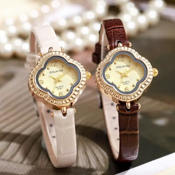 Montre pour femme, bracelet trèfle à quatre feuilles