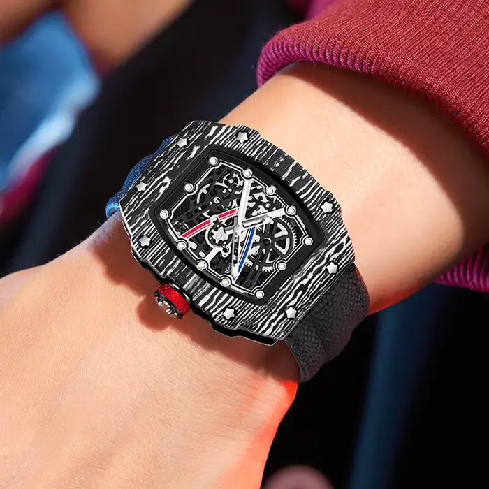 Montre à Quartz Sportive Ultra-Thin Barrel Affichage Lumineux Bracelet Nylon Occasionnels Professionnels Hommes Femmes