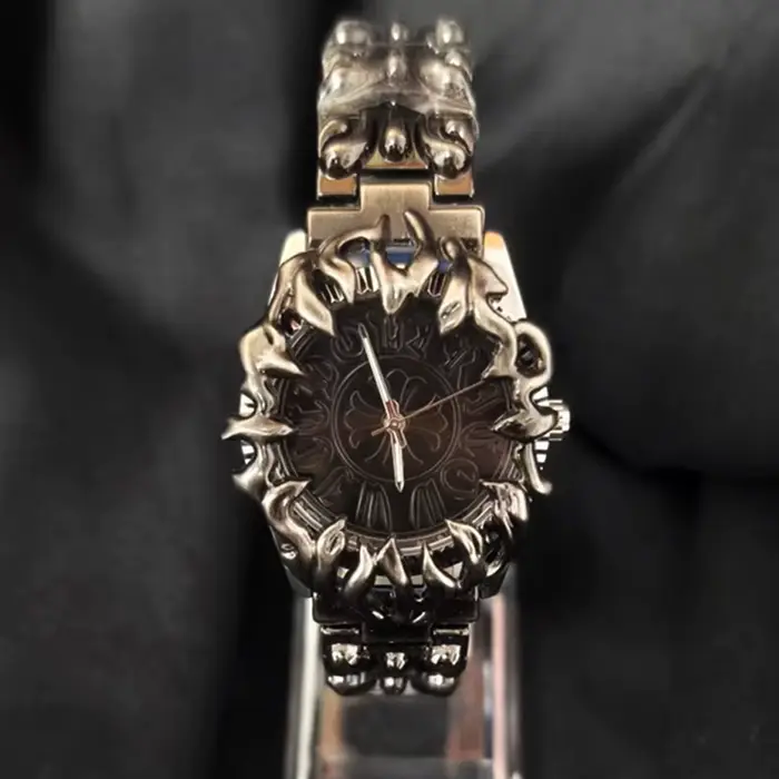 Montre-bracelet à quartz originale à la mode avec cadran à griffes irrégulières et chiffres romains montre pour hommes