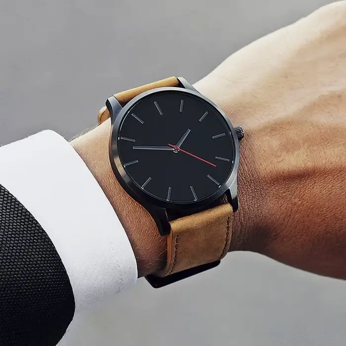 Montre homme TINUORA Quartz élégante à offrir pour hommes occassions spéciales style décontracté moderne analogique