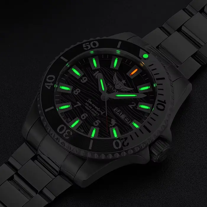 Montre de plongée Yelang V1217 Quartz résistante à l'eau 300m avec mouvement VS43 luminescent pour homme occasions spéciales探险时佩戴的雅兰V1217石英防水300米带VS43机芯夜光手表男士特别场合