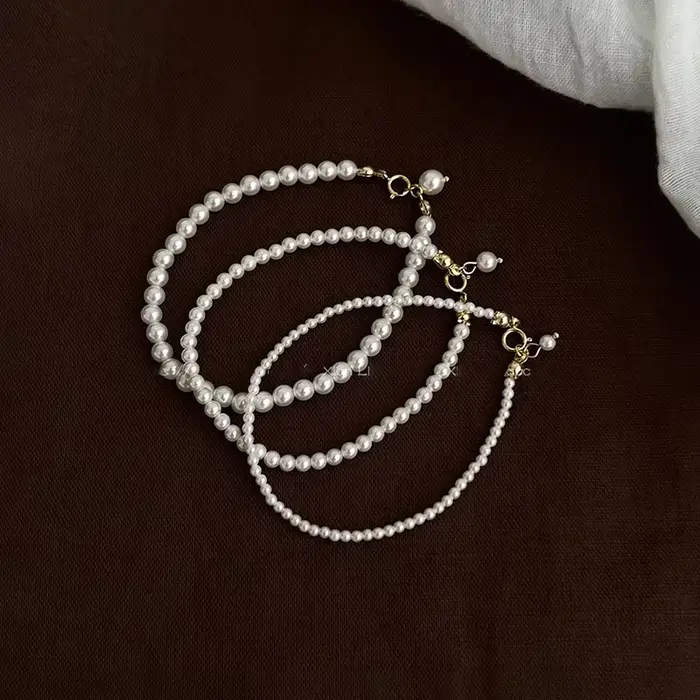 Bracelets à breloques en perles dorées pour femmes