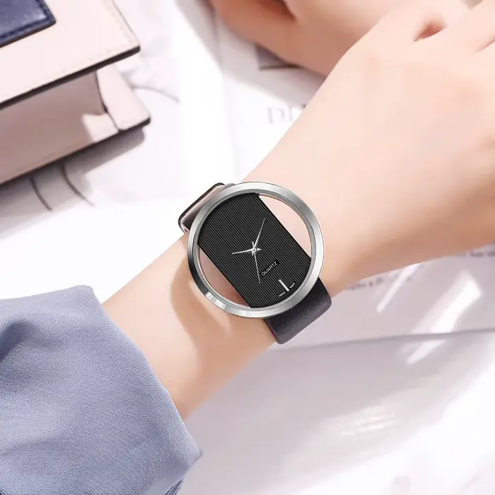 2025 femmes montres de luxe Transparent creux montre à Quartz