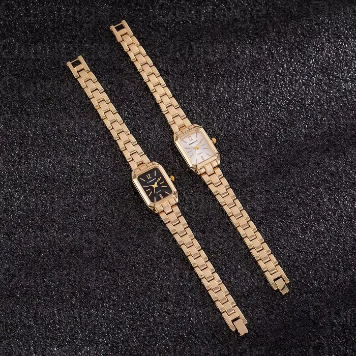 Montres de luxe en or pour femmes