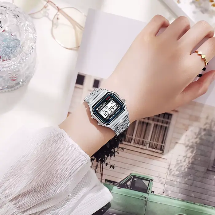 Montres de luxe en or Rose pour femmes