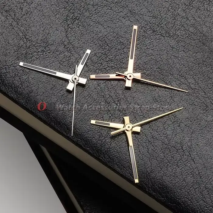 Aiguilles de montre lumineuses vertes