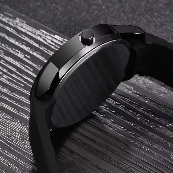 Cool Unique Designer Montres bon marché pour hommes mode élastique Simple montre à Quartz Erkek Barato Saat