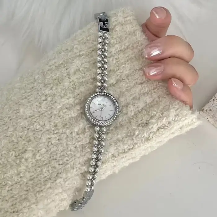 Montre-Bracelet de luxe petit cadran montre de mode pour les femmes nouvelle perle cloutée montres à Quartz Relojes Para Mujer livraison directe