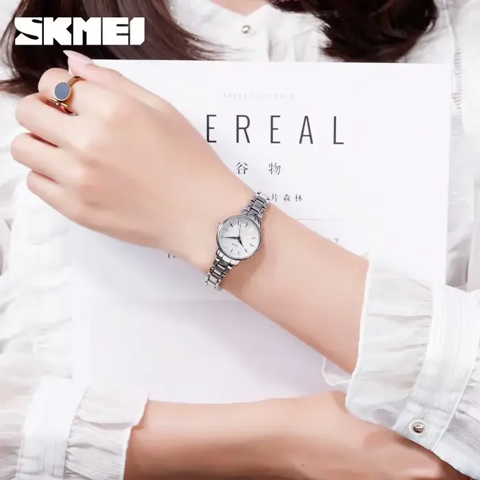 Montre Femme Quartz Argent Rose Casual Mode Polyvalente Occasions Spéciales