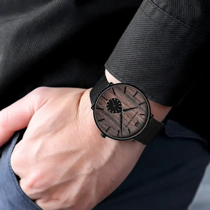 Montre-bracelet en acier inoxydable et bois pour homme, avec cadran en bois, résistance à l'eau 3ATM, mouvement à quartz, bracelet en maille, style fashion et casual, fermoir pliant sécurisé