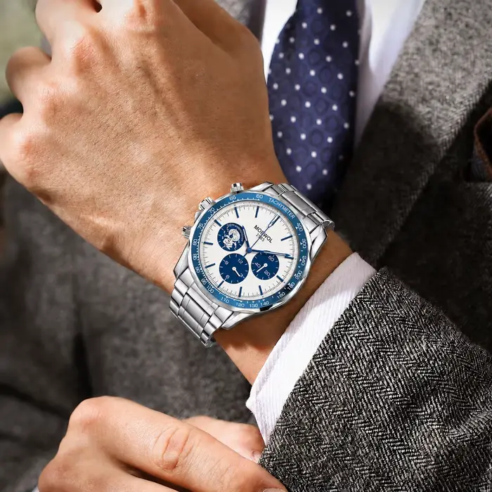 Montre en acier inoxydable à quartz pour hommes résistante à l'eau et aux chocs pour activités quotidiennes et sportives