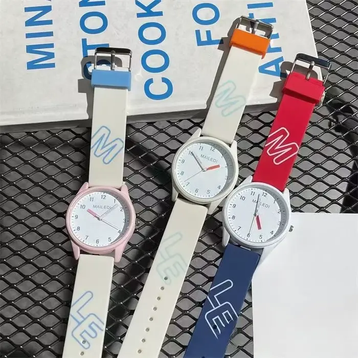 Montre à quartz pour femmes