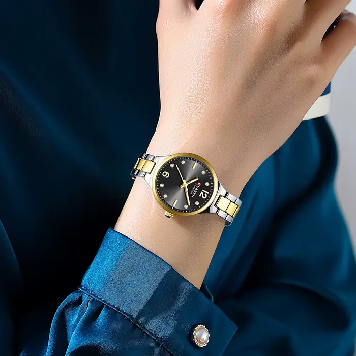 Montre élégante en alliage résistante à l'eau pour femmes occassions spéciales quartz mouvement automatique bracelet confortable style fashion casual