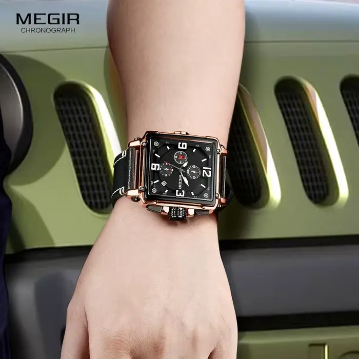 Montre-bracelet à quartz MEGIR avec bracelet en cuir pour homme, chronographe multifonctionnel, résistance à l'eau, date auto et calendrier complet, parfait pour les activités sportives et les tenues de ville