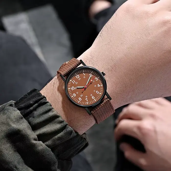 Montre à quartz étanche pour homme