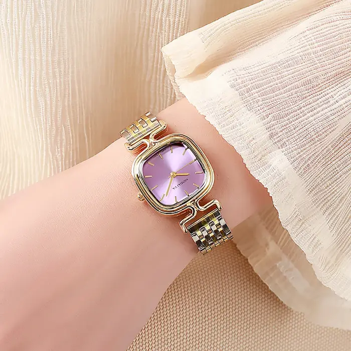 Montre carrée de luxe quartz femme acier inoxydable bracelet or pour occasions spéciales style mode décontracté et sport