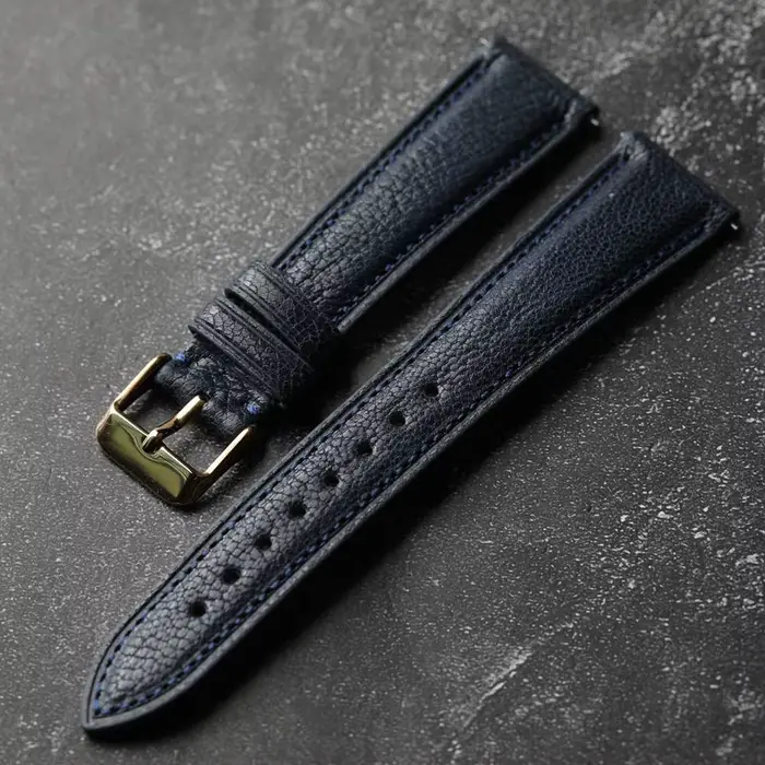 Bracelet en peau de mouton fait à la main