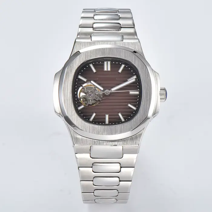 Montre à mouvement NH38 avec logo personnalisable