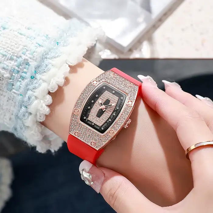 Nouveau Top montres de luxe pour femme célèbre cristal Silicone gelée montre à Quartz étudiants cadeau Reloj Mujer dames Tonneau montre-bracelet