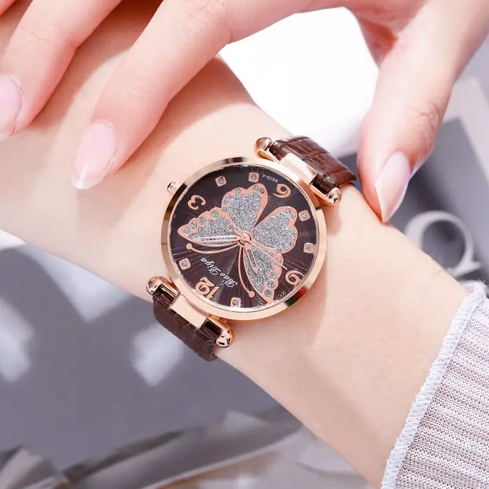 Montre à quartz analogique avec bracelet en cuir pour femme