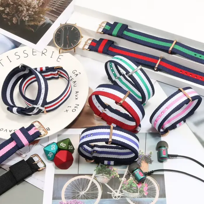 DW – bracelets de montre en toile bloqués de couleur