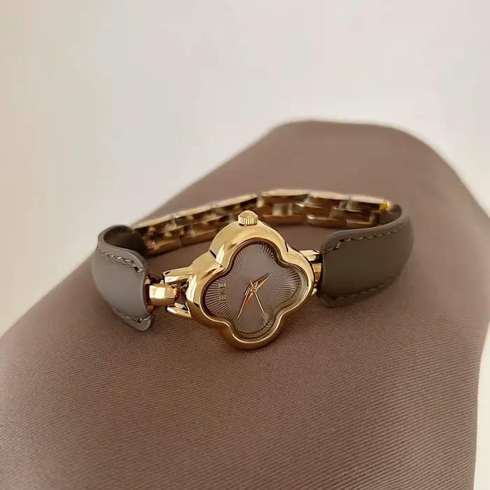 Montre à quartz pour femmes et filles