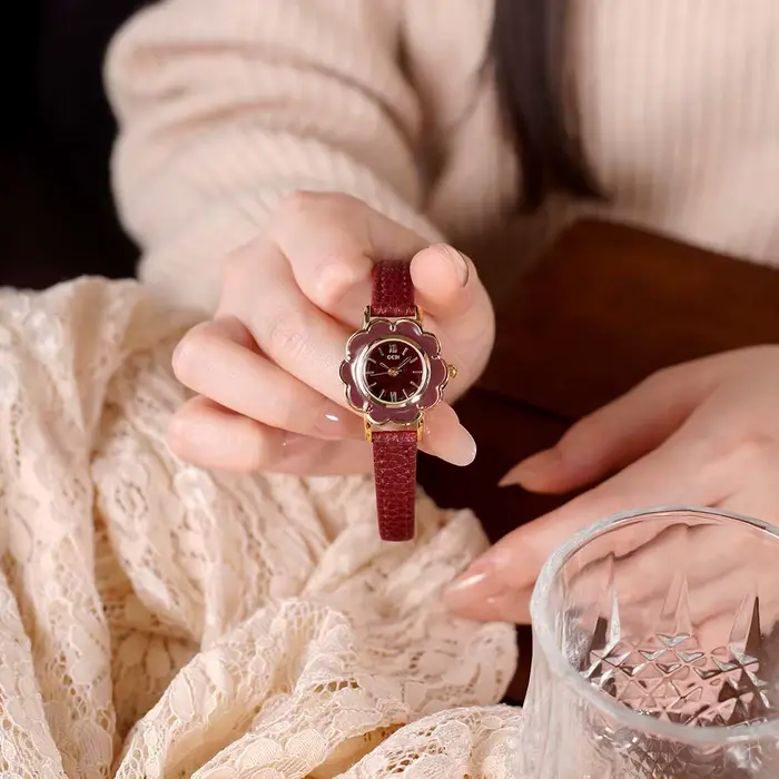Montre Florale Rétro Quartz Luxe Femme Bracelet Cuir Occasions Spéciales