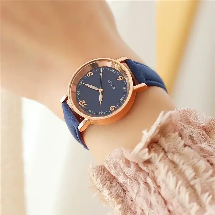 Montres pour femmes bracelet en cuir