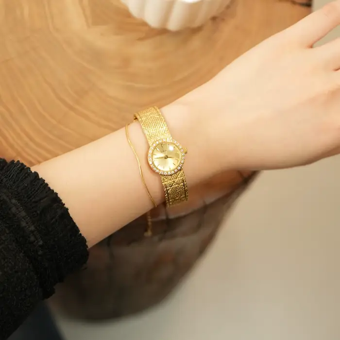 Montre pour femme vintage à petit cadran 2026