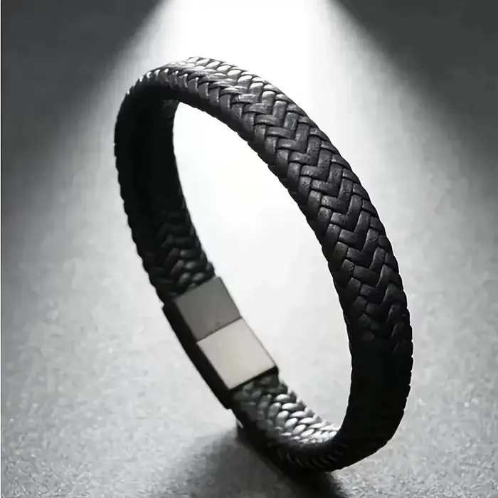 Bracelet en cuir Pu noir pour hommes élégants maturité style occassions spéciales cadeaux anniversaires mariage moments importants
