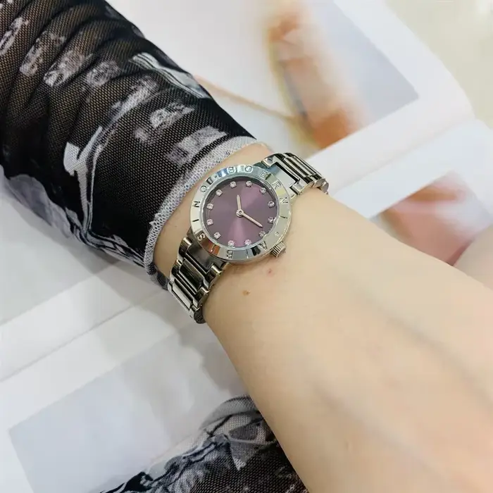 Montre Quartz Femmes Design Vintage Cadran Orologio Luxe Bracelet Acier Inoxydable Occasions Spéciales