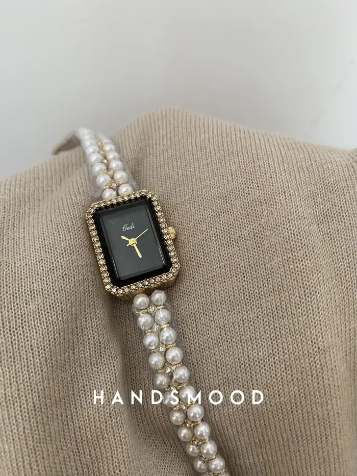 Montre Vintage noire multi-styles pour femme, cadran carré, tête de serpent, Bracelet de mode person