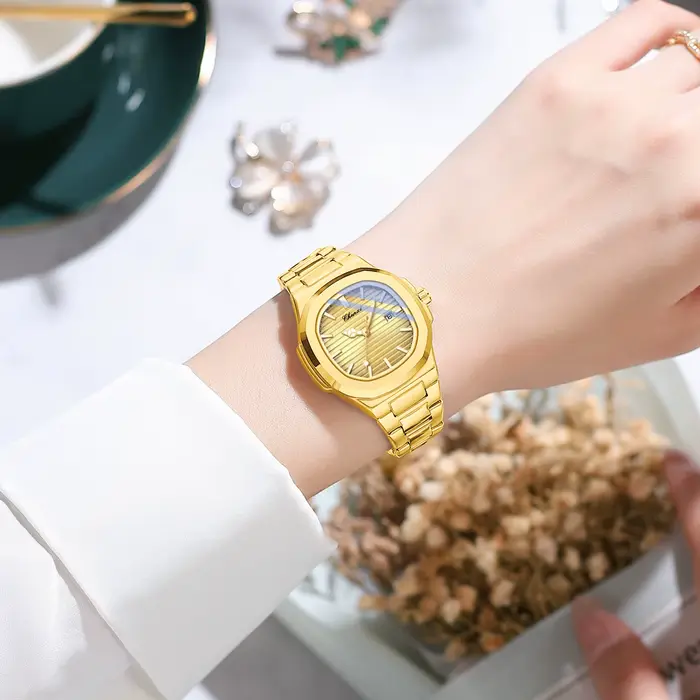 Montre pour femme en or