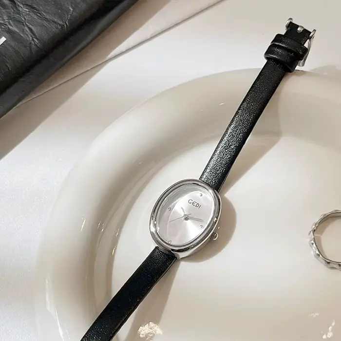 Montre Femme GEDI Ovale à Quartz