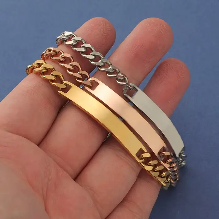 Bracelet en acier inoxydable vierge pour graver élégant à offrir pour femmes occasions spéciales
