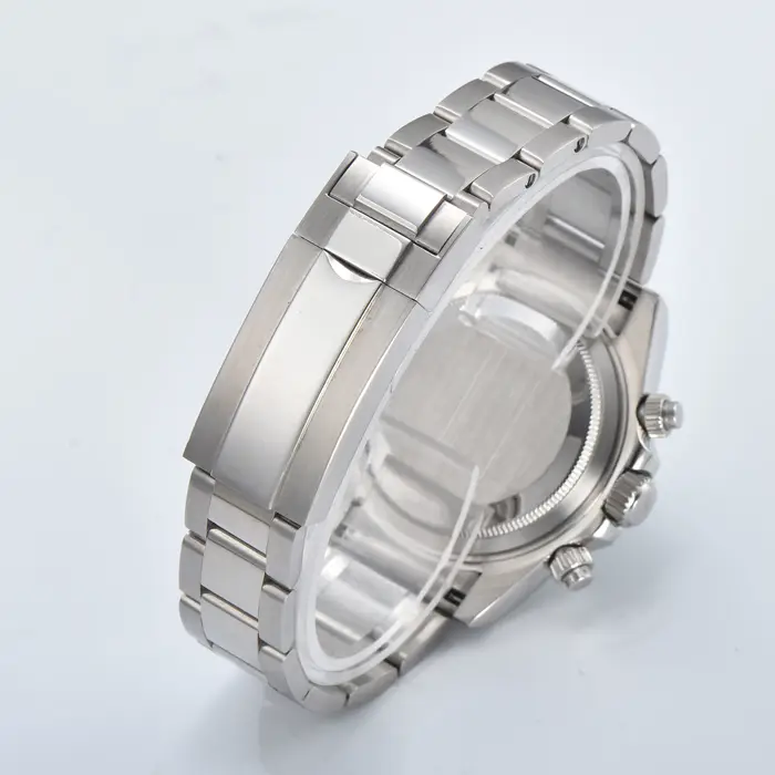 Montre de sport OUMASHI avec cristal saphir et mouvement quartz pour hommes résistante à l'eau pour diverses activités sportives et quotidiennes