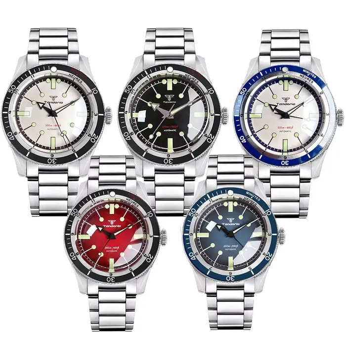 Montre-bracelet mécanique résistante à l'eau 200 m Miyota 8215 Verre saphir bombé Lunette à 120 clics Bracelet en acier Marques lumineuses