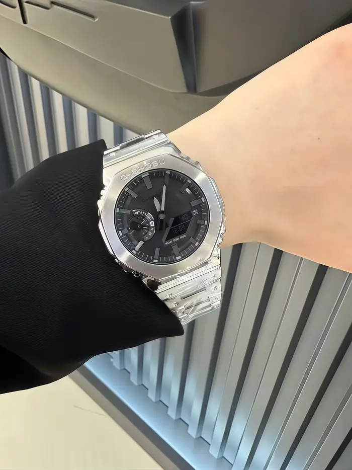 Montre Iced Out unisexe sportive avec affichage analogique-digital pour homme et femme pour les occasions quotidiennes et spéciales