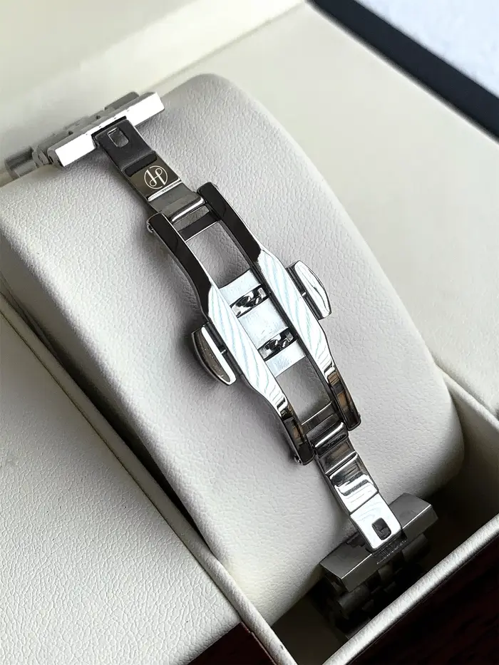 Montre Pablo Raez en acier inoxydable avec mouvement quartz et fermoir à bouton-poussoir pour hommes occcasions spéciales et tous les jours