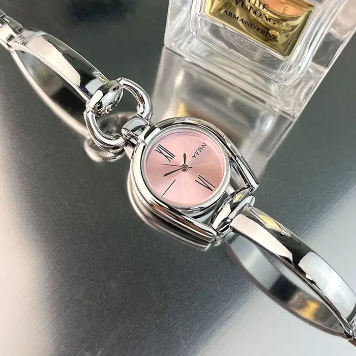Montres pour femmes, style Mori